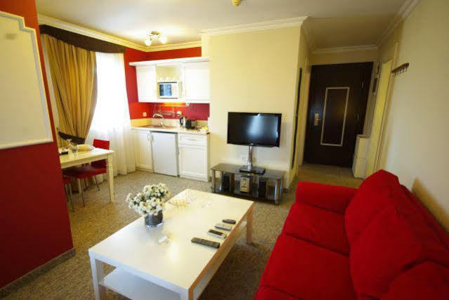 La Palace Suites Sisli Estambul Exterior foto