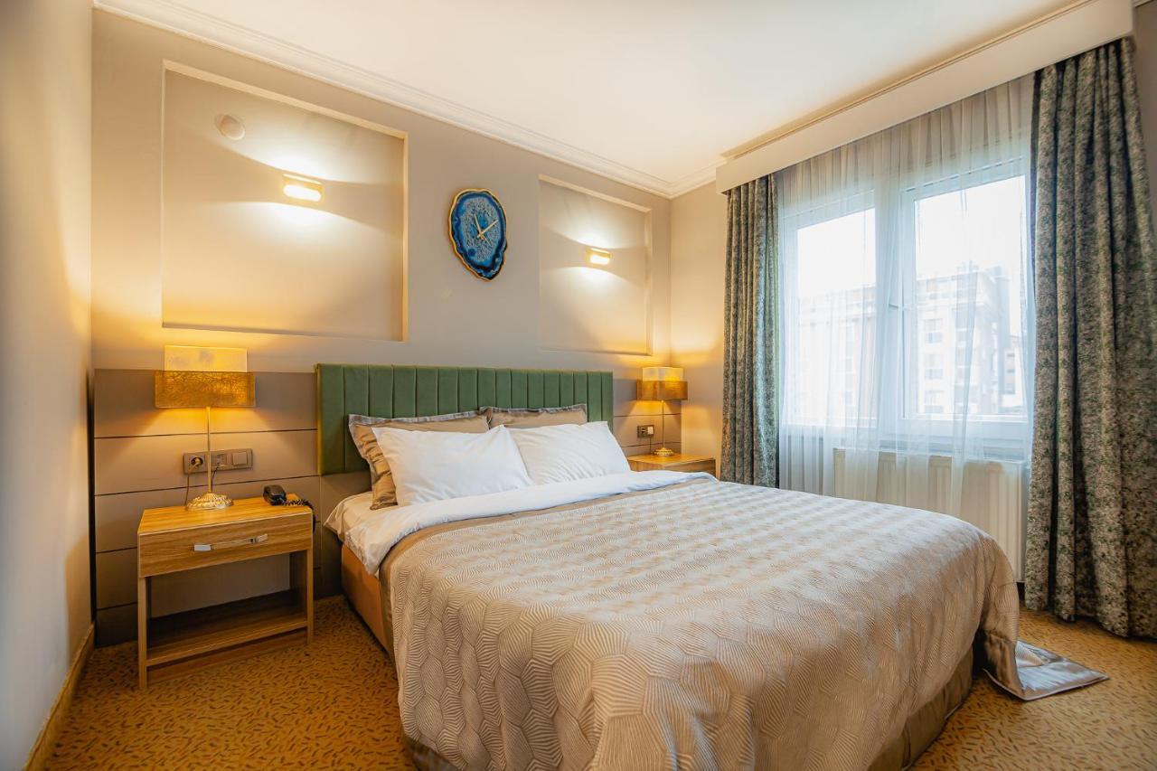 La Palace Suites Sisli Estambul Exterior foto